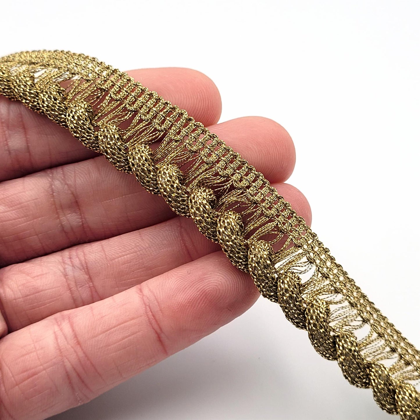 Looping Corkscrew Edged Metallic Braid 18mm - Gold x1m - 5540