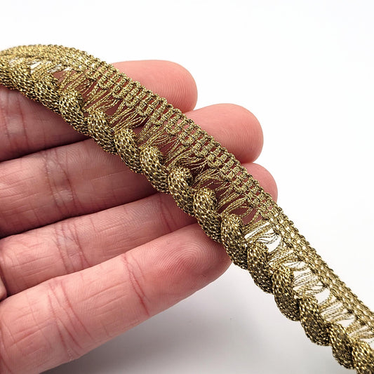 Looping Corkscrew Edged Metallic Braid 18mm - Gold x1m - 5540