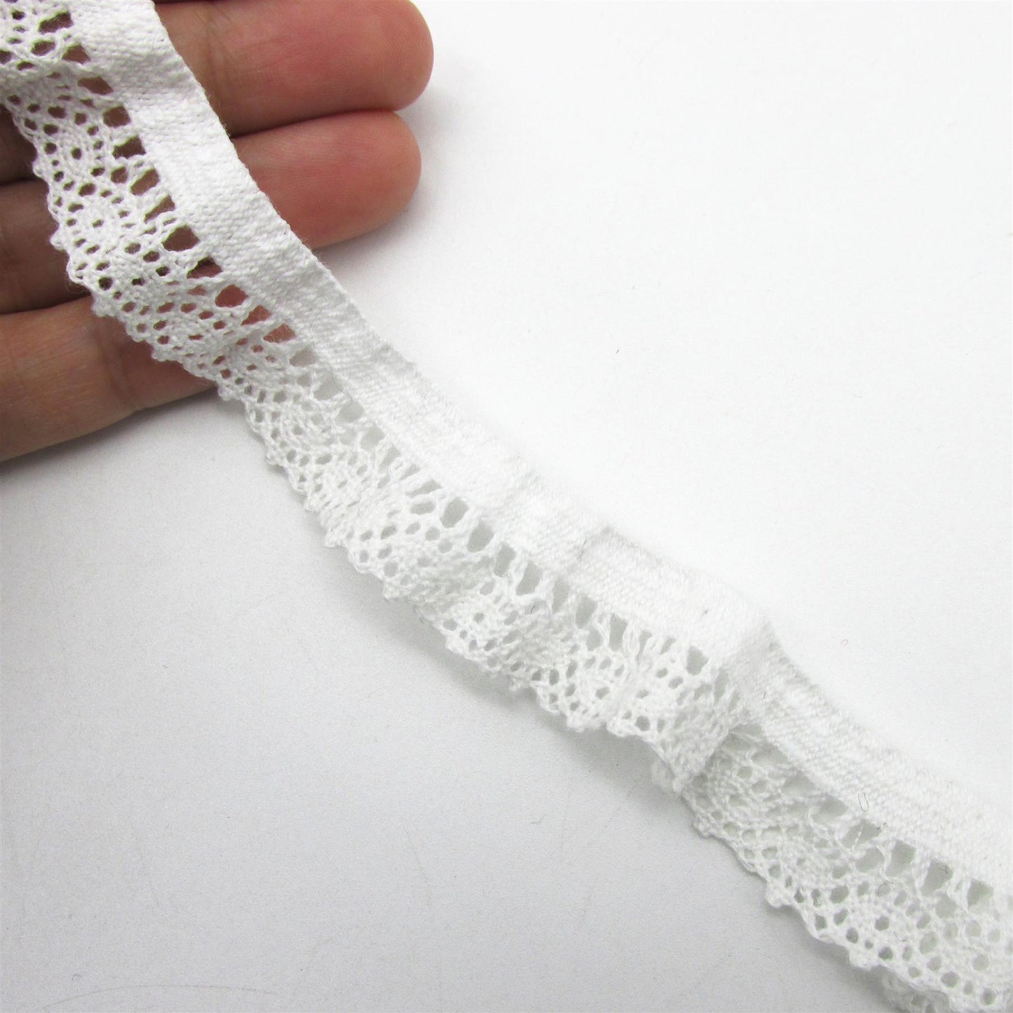 Elasticated Cotton Crochet Lace 20mm x1m - 9835