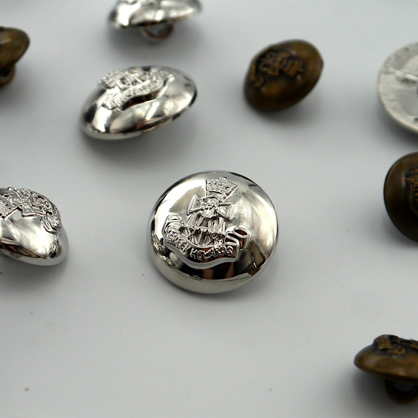 Acrylic Dome Button with Crest - 4391