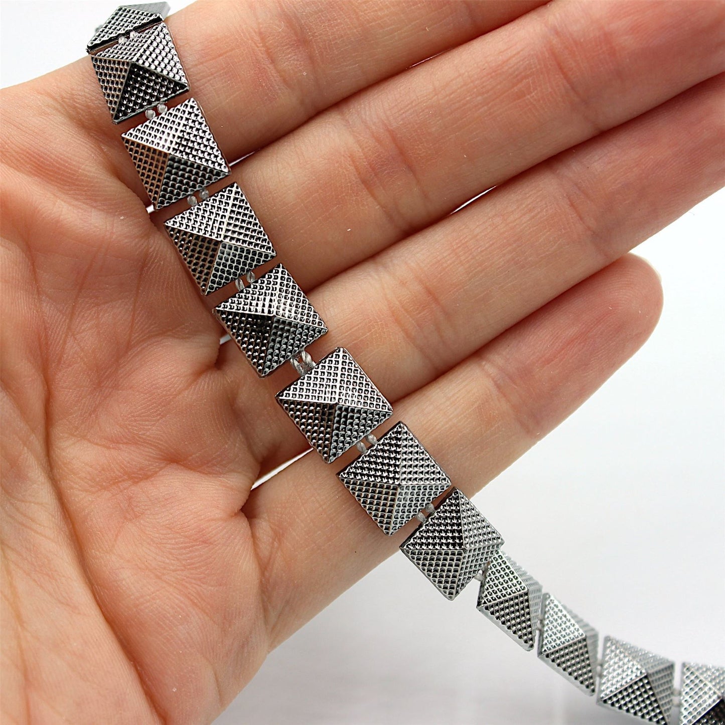 Square Stud Metallic Braid 10mm 9489