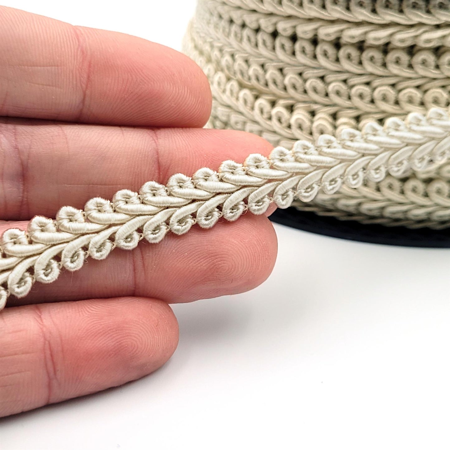 Feather Gimp Braid 9mm x1m - 6300