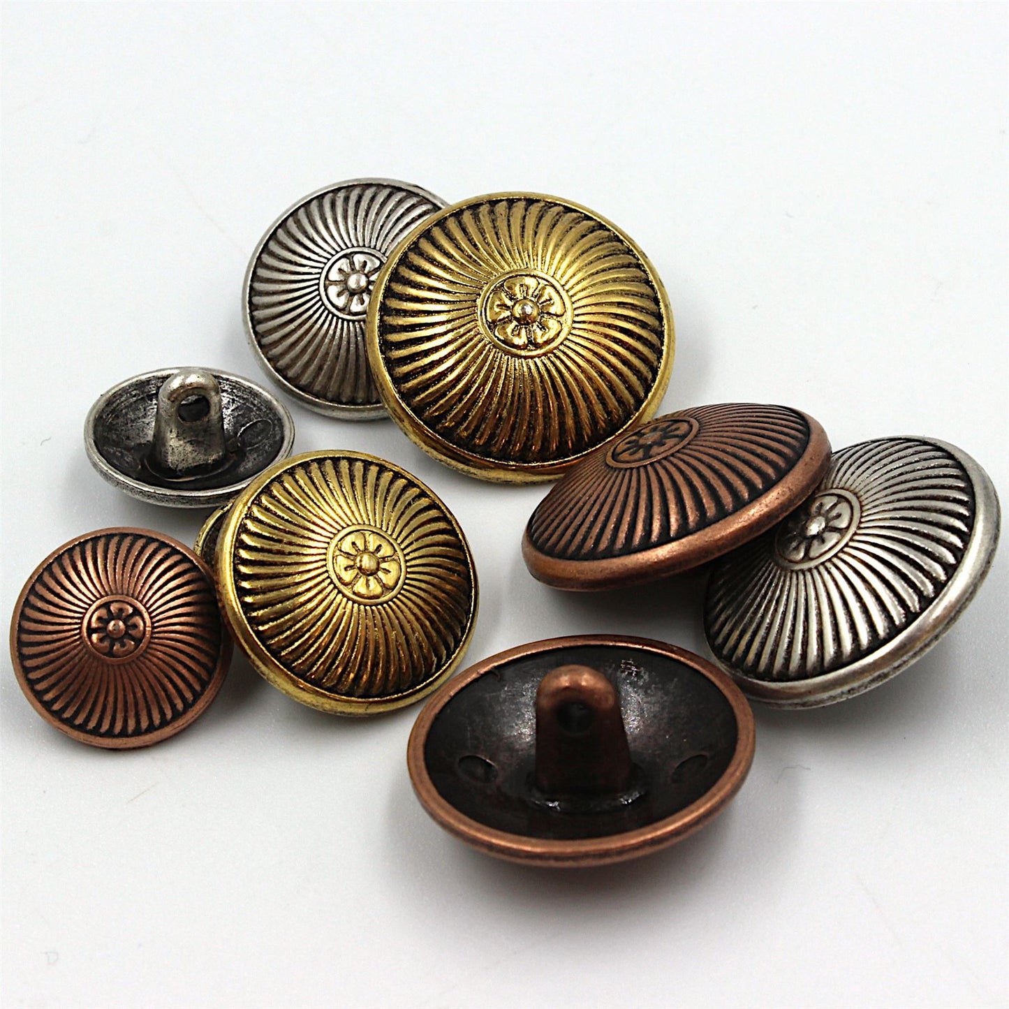 Flower With Radiating Lines Metal Button 4452