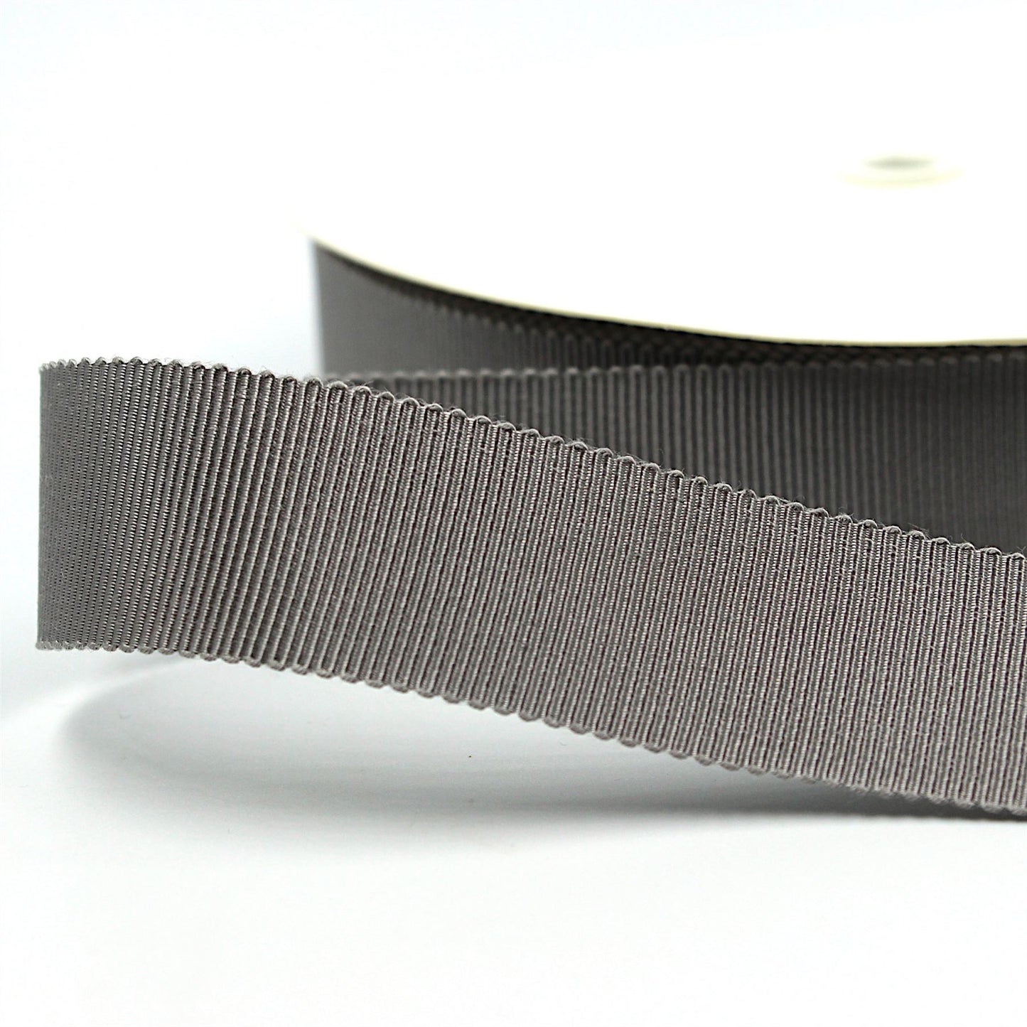 BR060 Petersham Ribbon 2.5cm x 10m