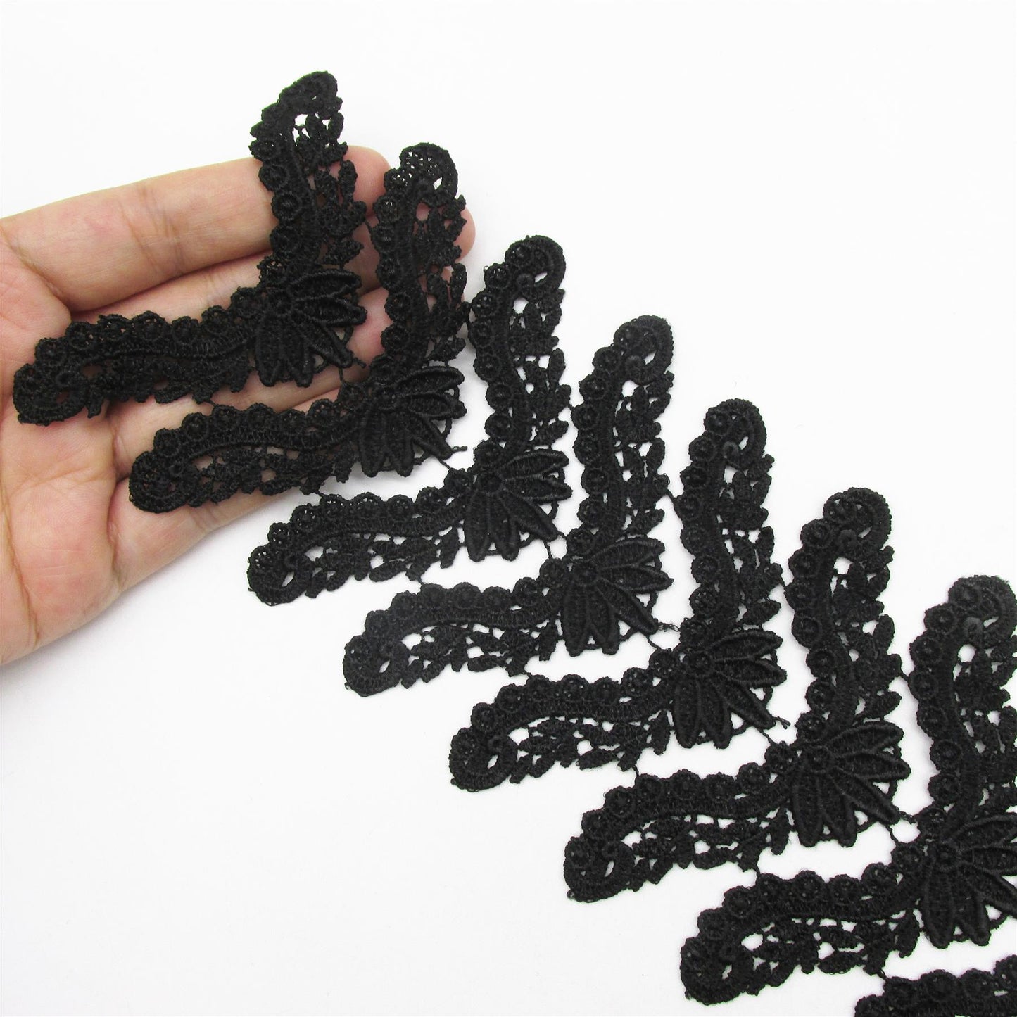 V Shaped Lace Motifs 95mm x10 - 9140