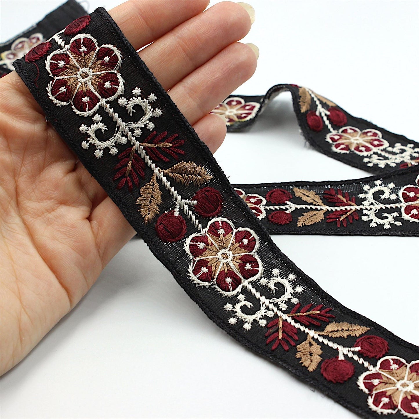 Flower Leaf And Berry Embroidered Braid 5004