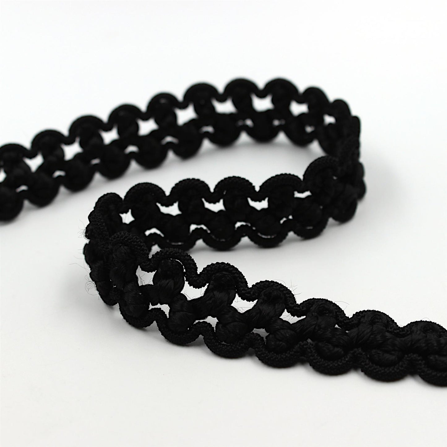 Gimp Braid with Shiny Rayon Centre 22mm x1m - 8434