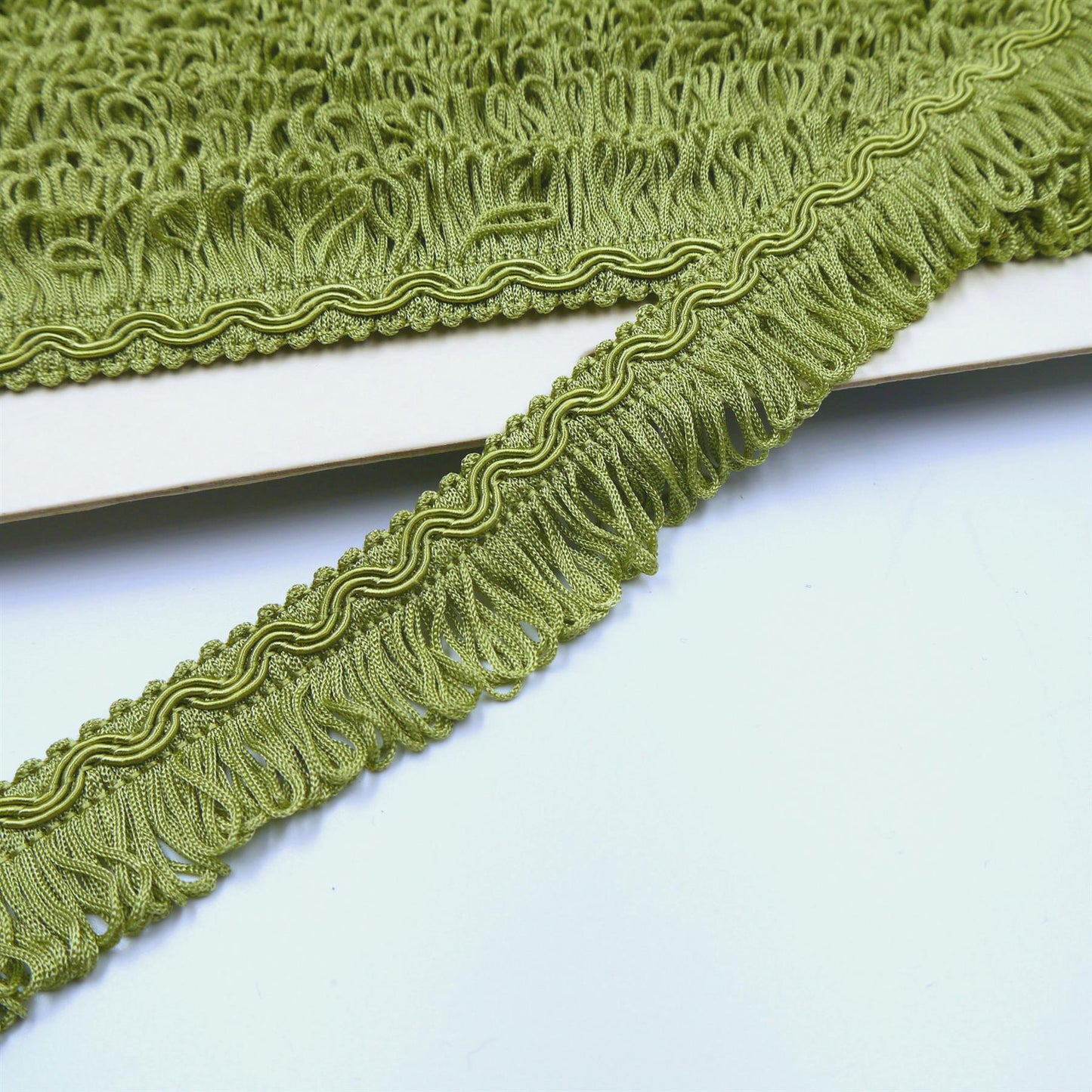 Vintage Gimp Braid with Looped Fringe - 32mm - by the metre - 0865