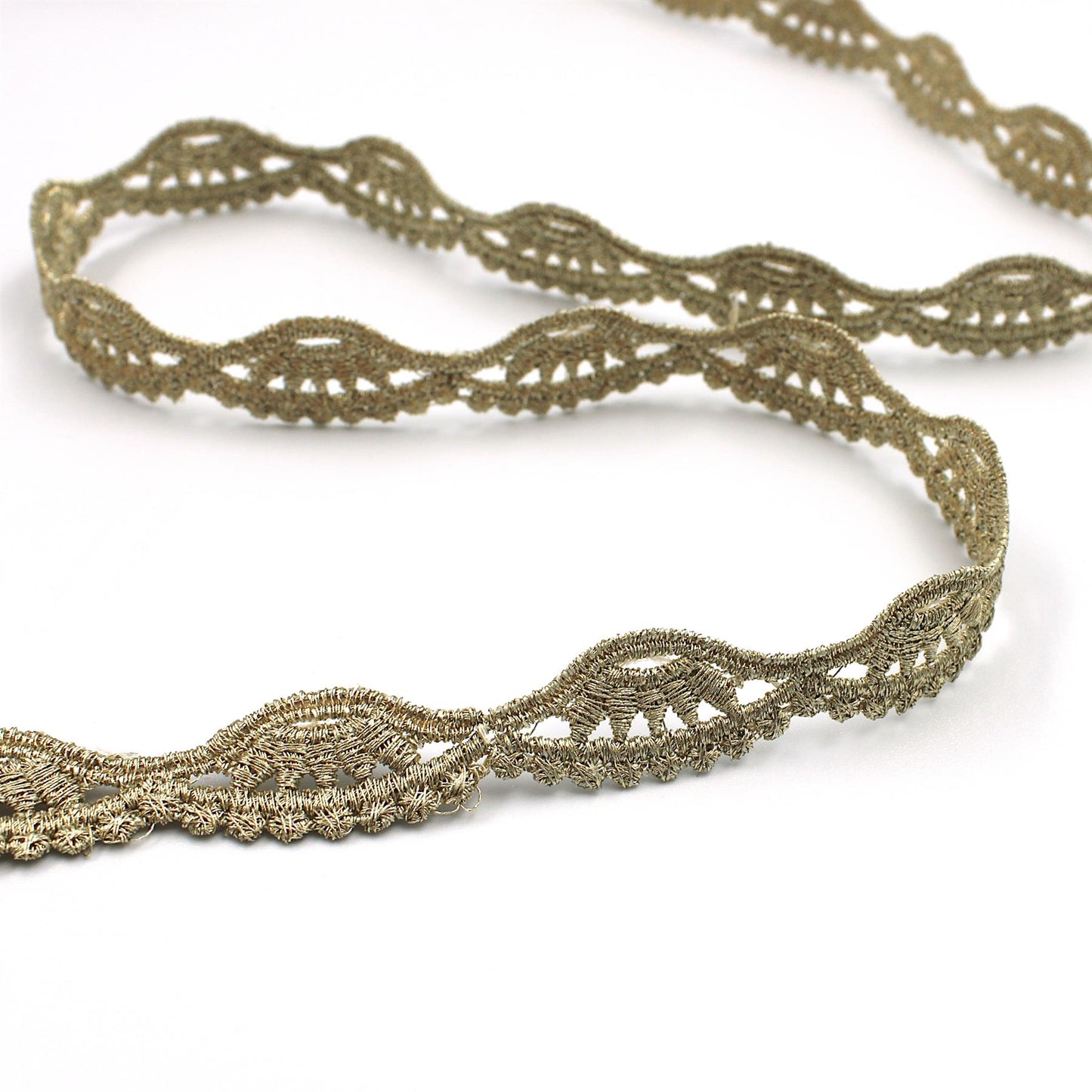 Turtle Metallic Lace - Light Gold - 15mm - by the metre - 5592
