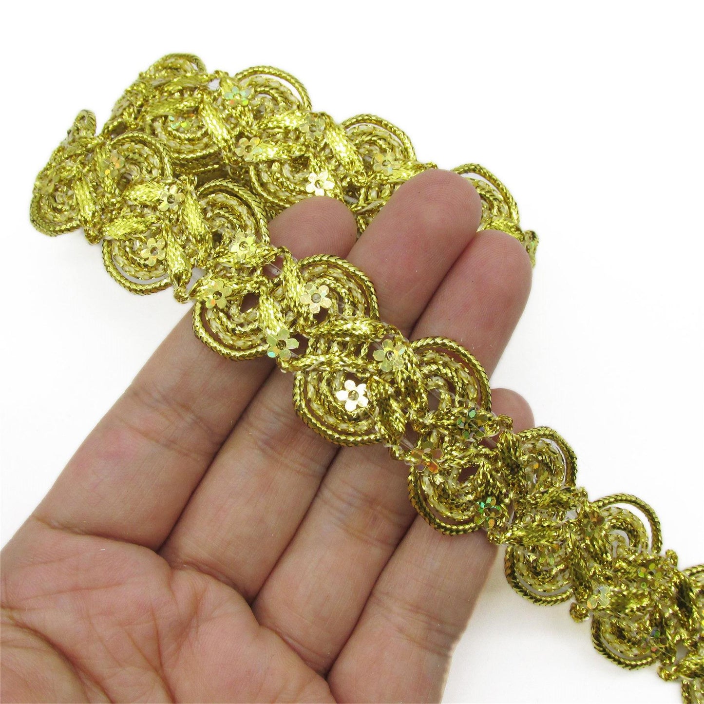 Wavy Braid with Small Flower Sequins Gold 20mm x1m - 5334
