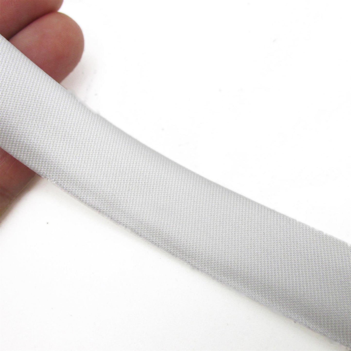 Satin Folded Bias Binding 19mm x 25m - 6304