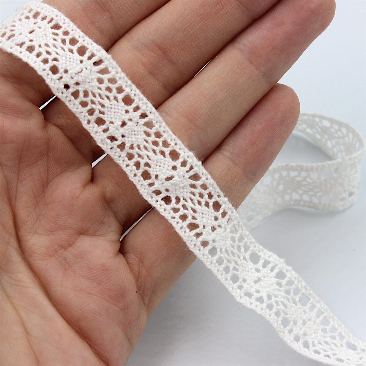 Lace With Double Straight-Edge 15mm Cotton 8926