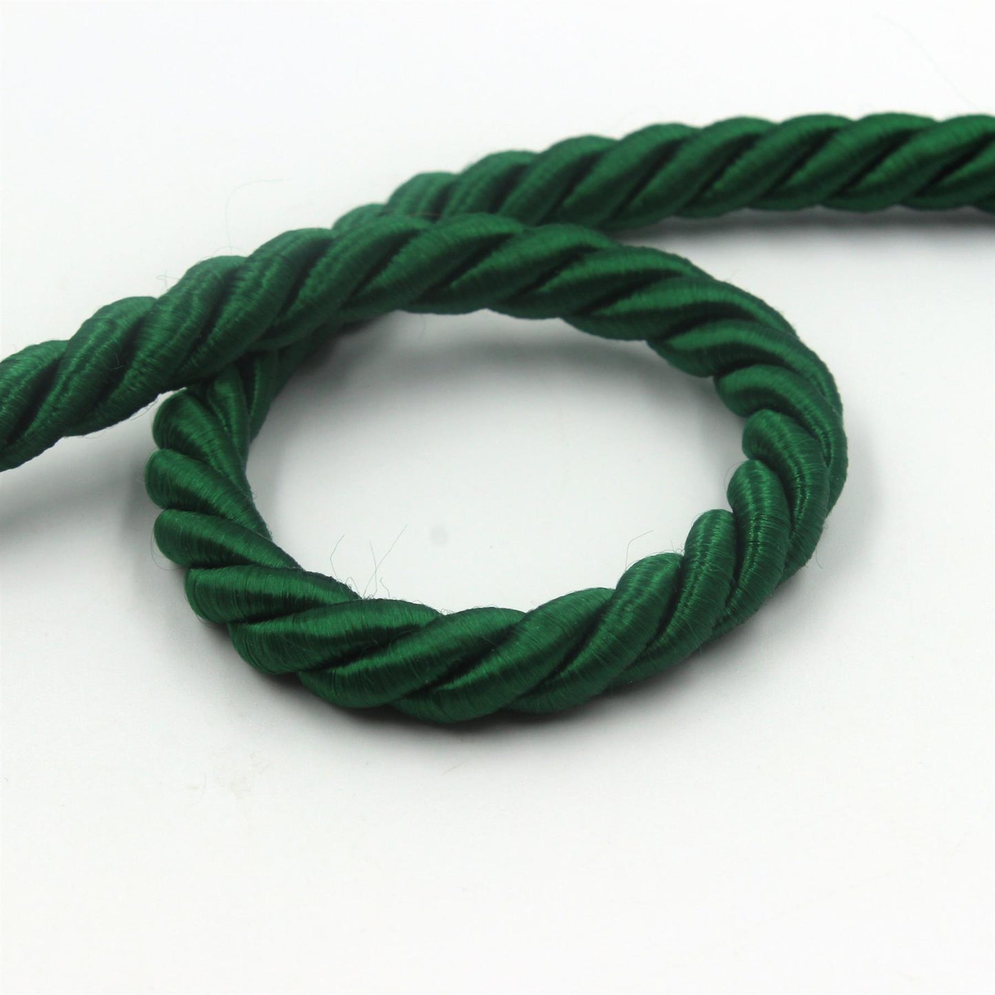 Silky Twisted Cord 8330