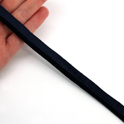 Velvet Insertion - 11mm - by the metre - 6431