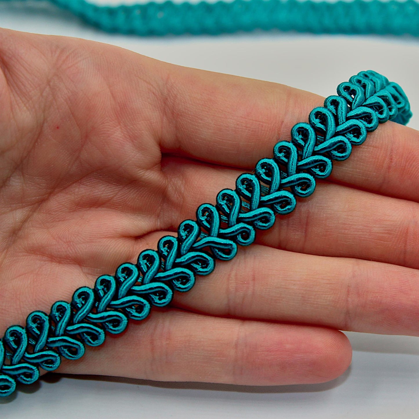 Gimp Braid in Feather Design - 12mm - by the metre - 9893