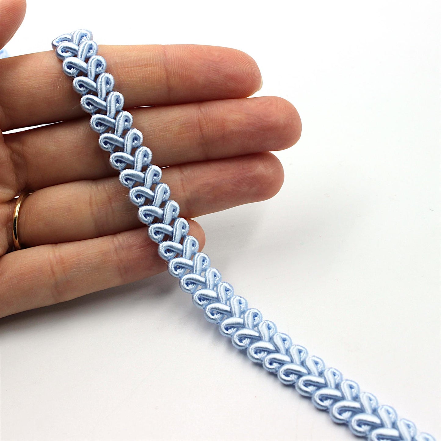 Gimp Braid In Feather Design 12mm 9893