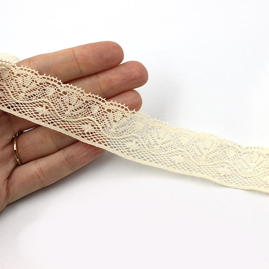 Delicate Cotton Lace - Natural - 25mm x 1m - 5552