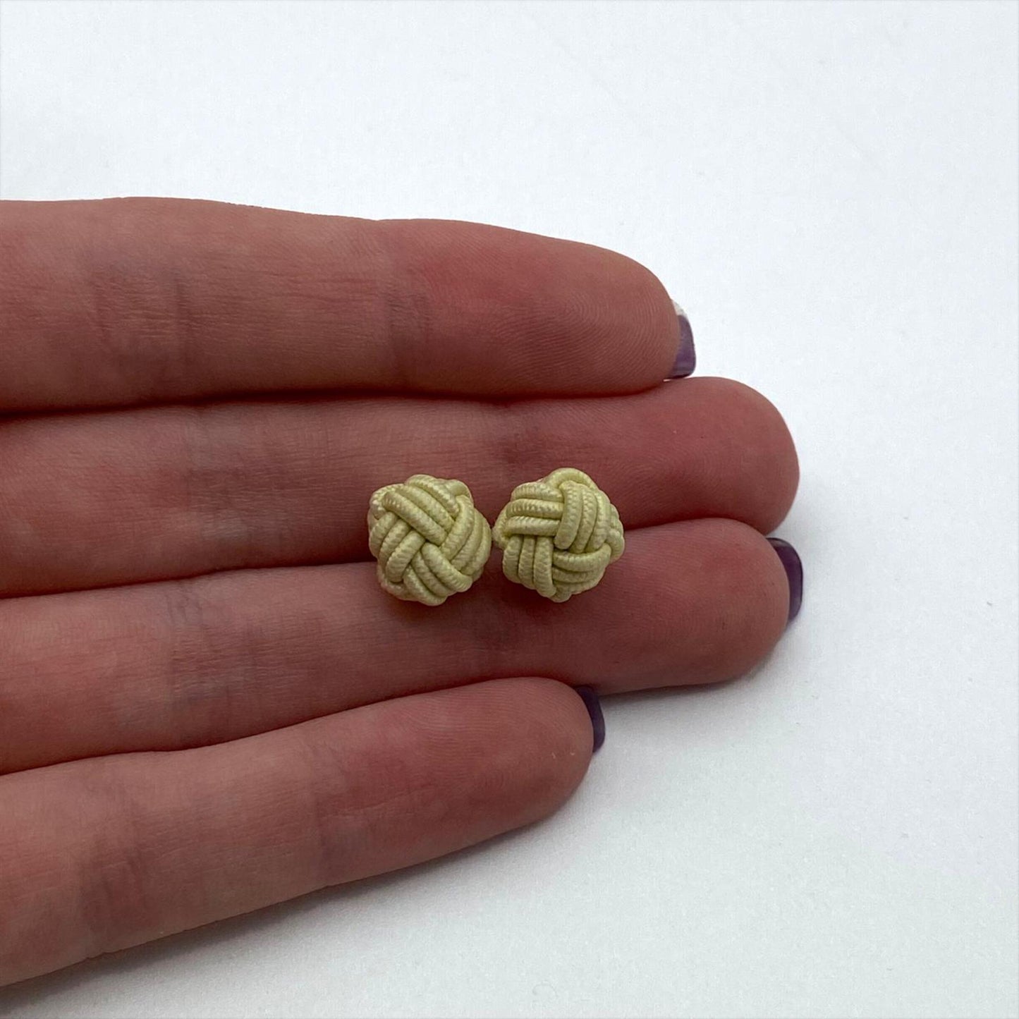 Pair Of Chinese Knot Buttons 10mm 7325