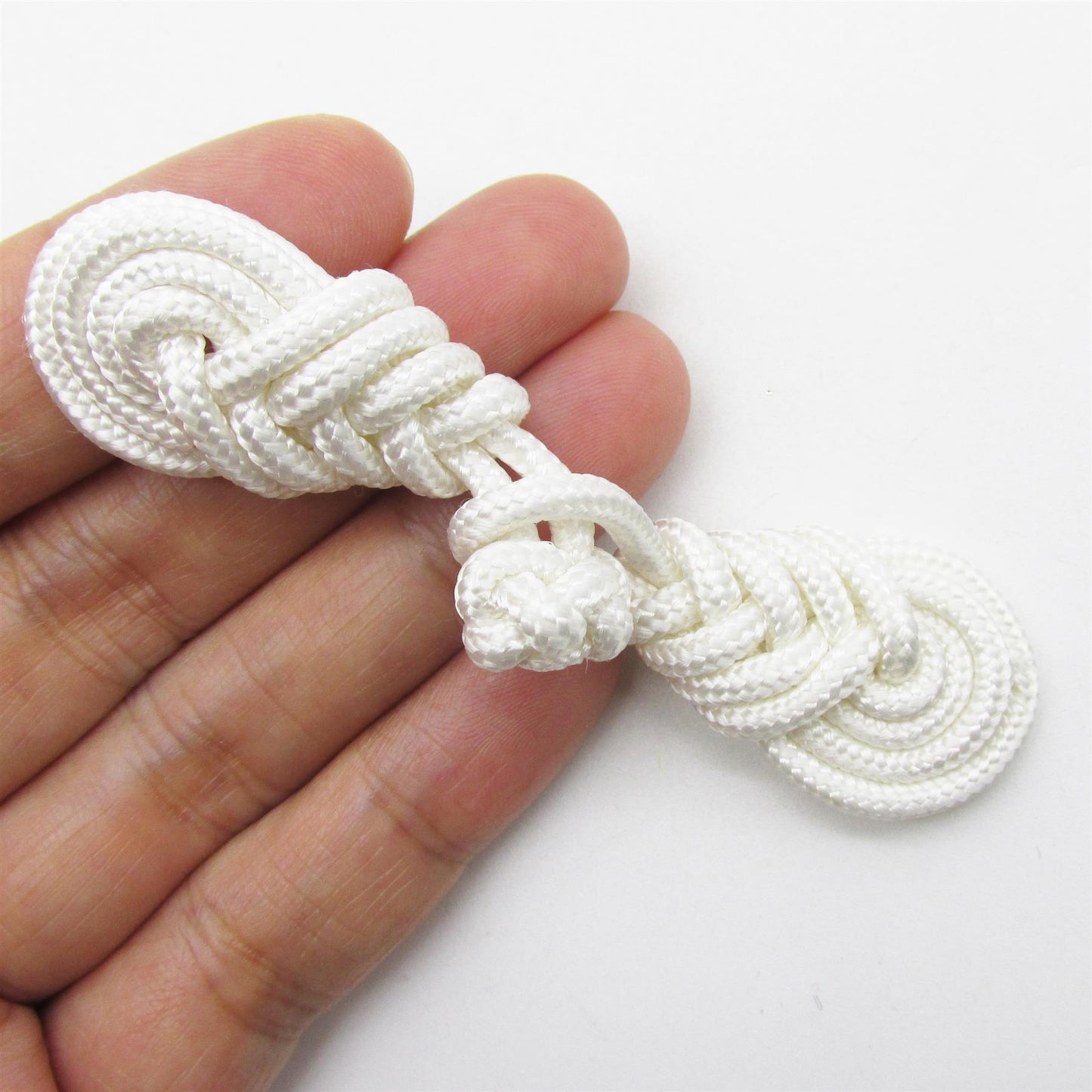 Small Frog Fastening- Ivory - 6cm - 9415