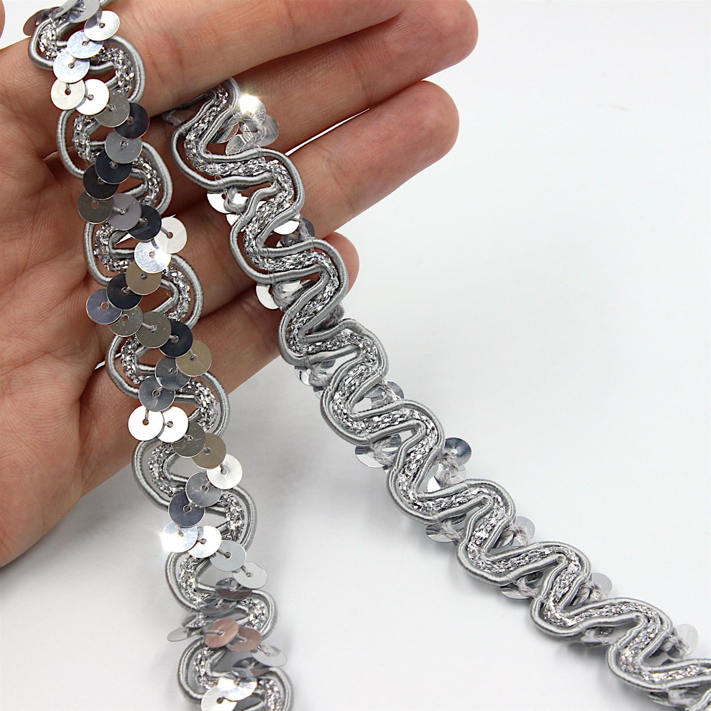 Zig Zag Sequin and Gimp Braid Silver 15mm x1m - 9159