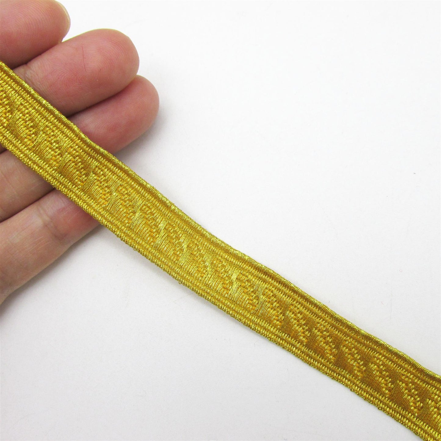 Metallic Braid with Embossed Row Design x 1m - 7548