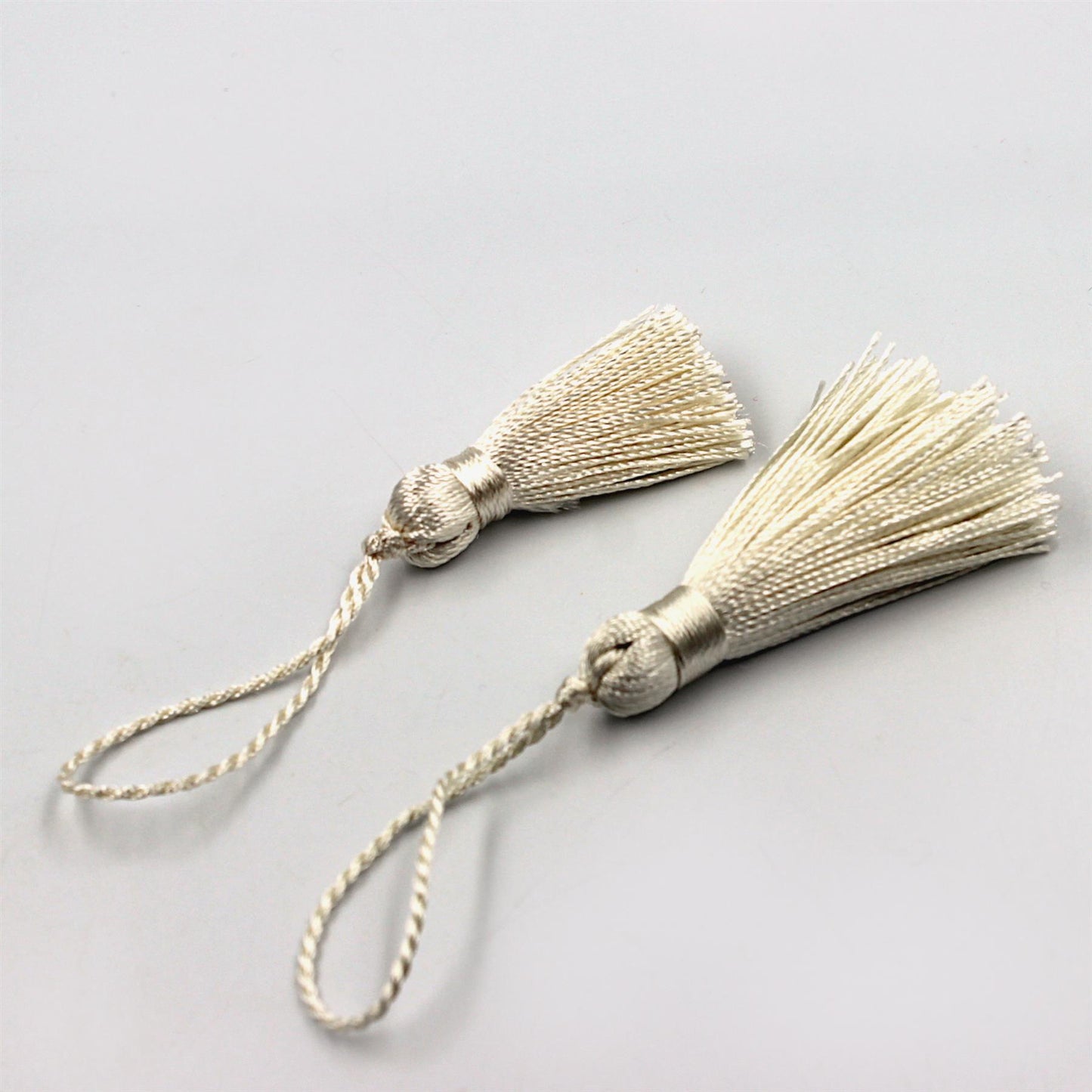 Silky Polyester Tassel 9932