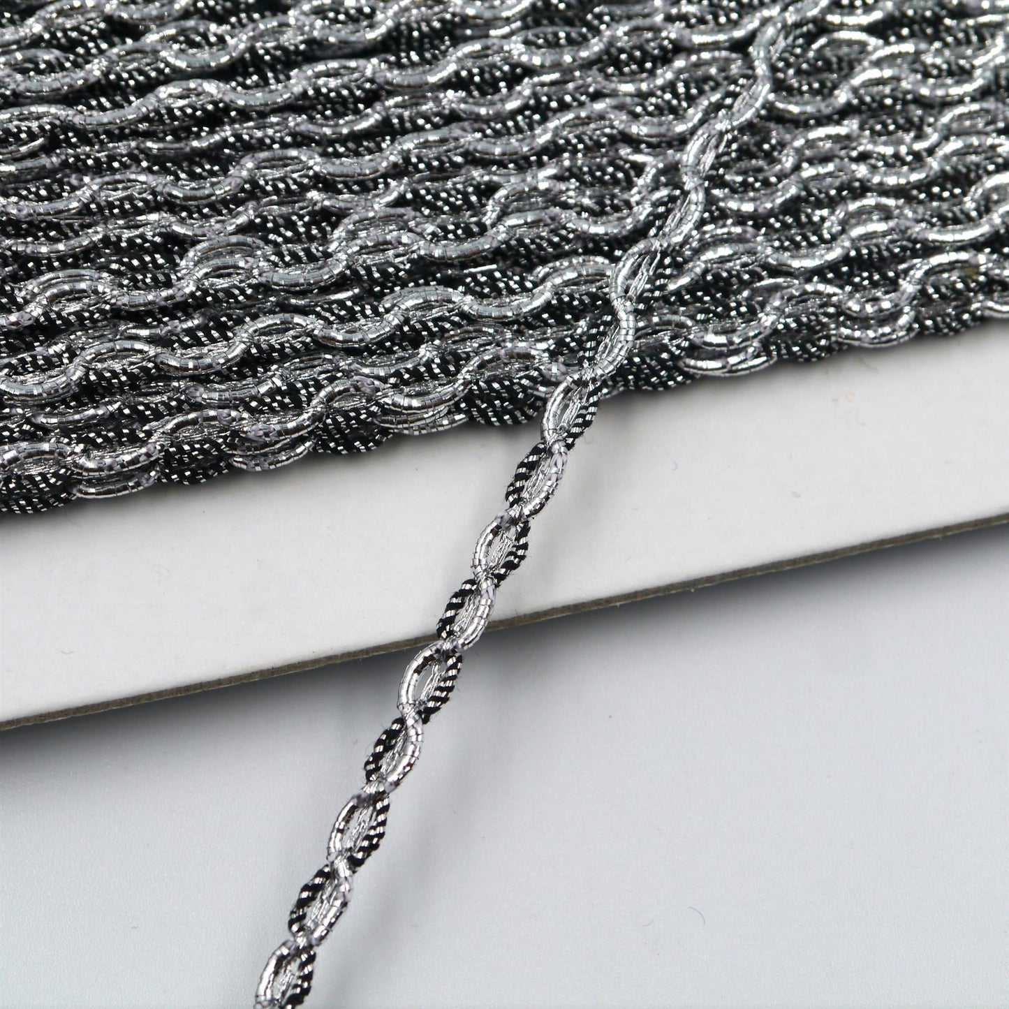 Tiny Metallic Serpentine Braid 3mm 7877