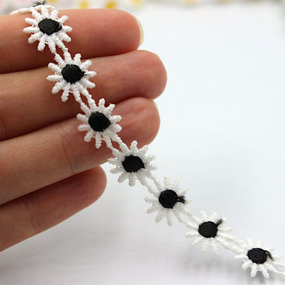 White Daisy Lace with Colourful Centre - 12mm - by the metre - 5427