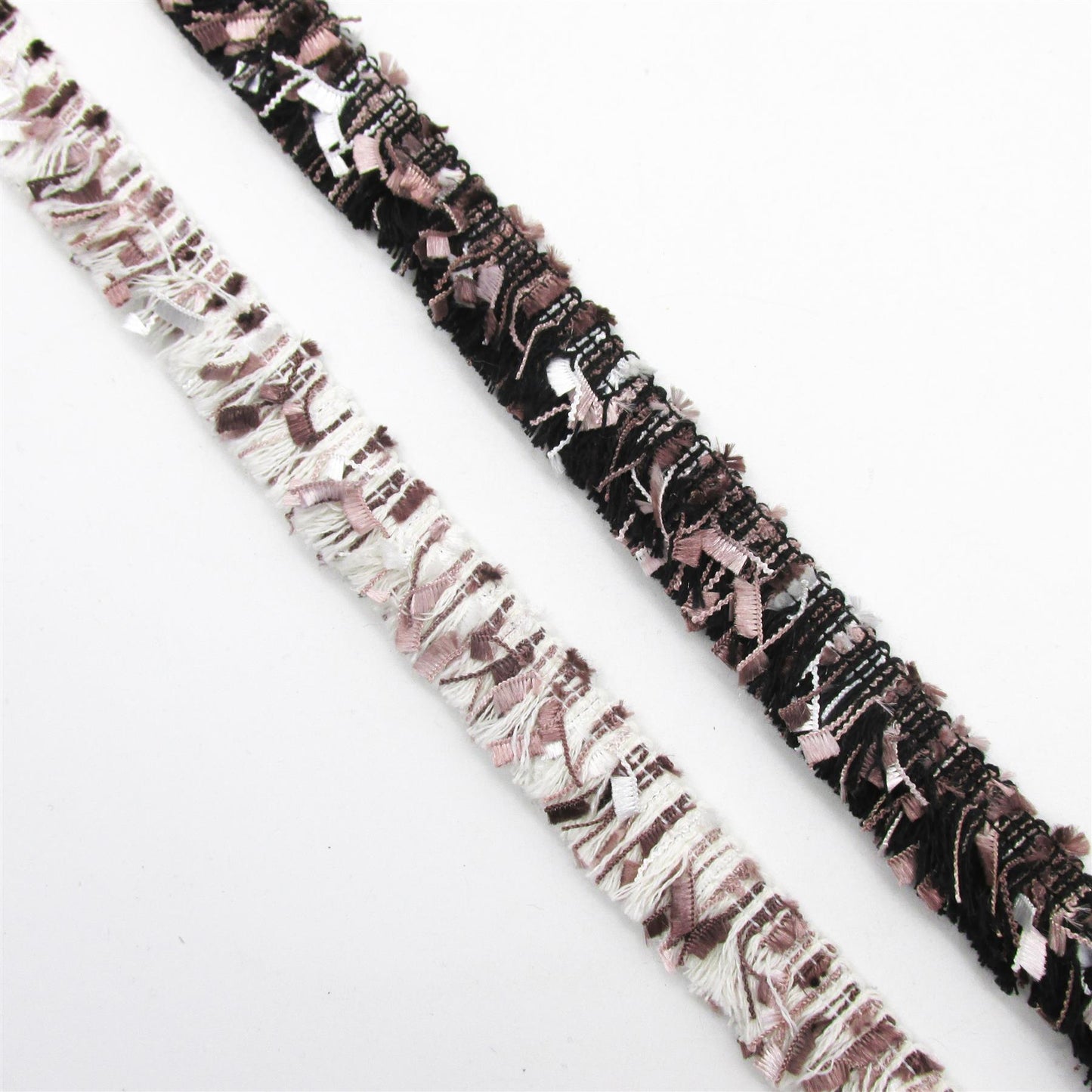 Cut Fringe with Silky Accents 20mm x 1m - 5386