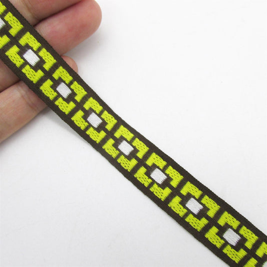 Braid With Square Pattern Yellow Brown 15mm x1m - 2386