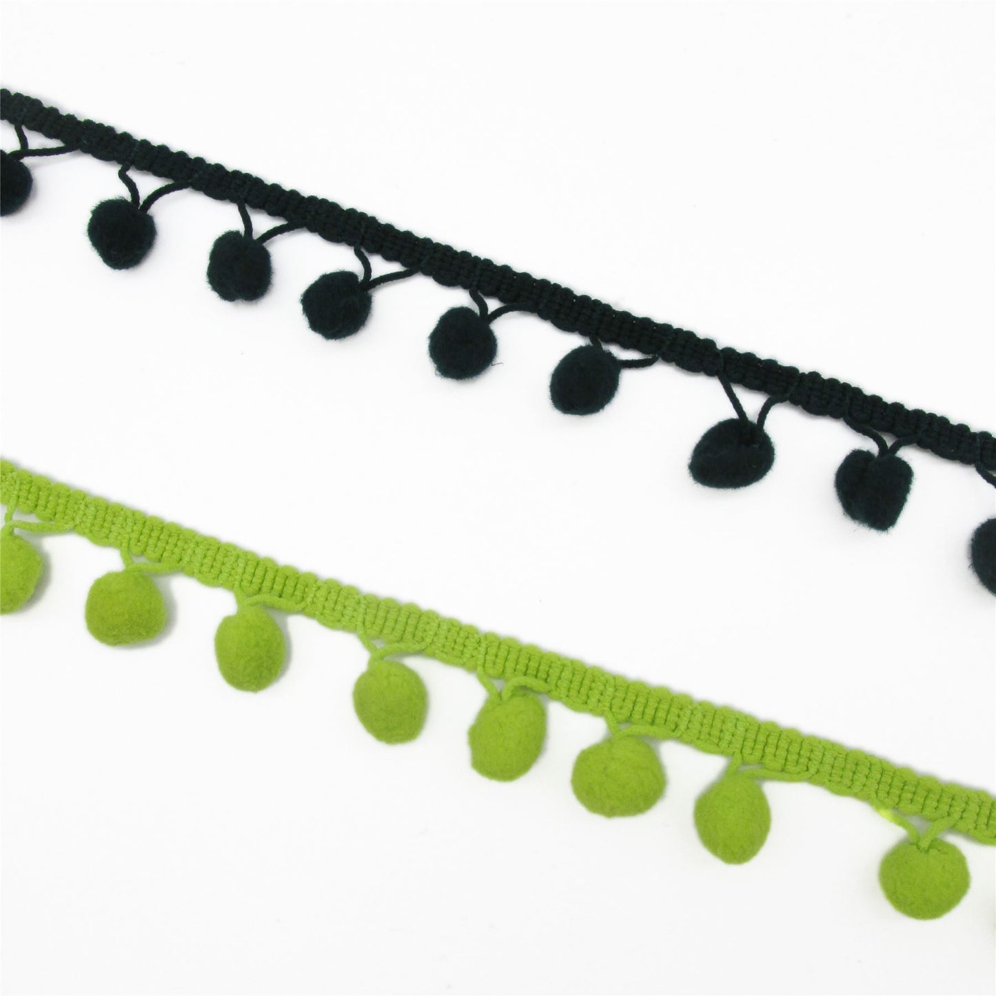 Pom-Pom Braid 25mm x 1m - 9496