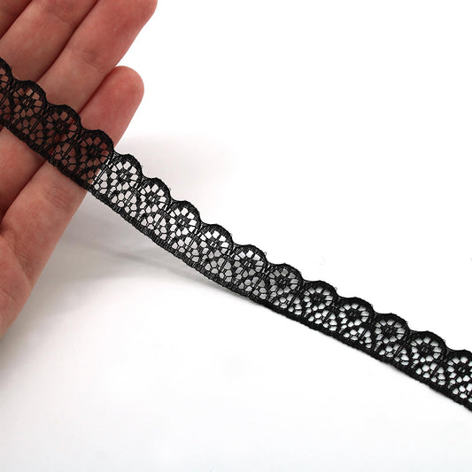 Scalloped Edge Lace - Black - 15mm - by the metre - 5403
