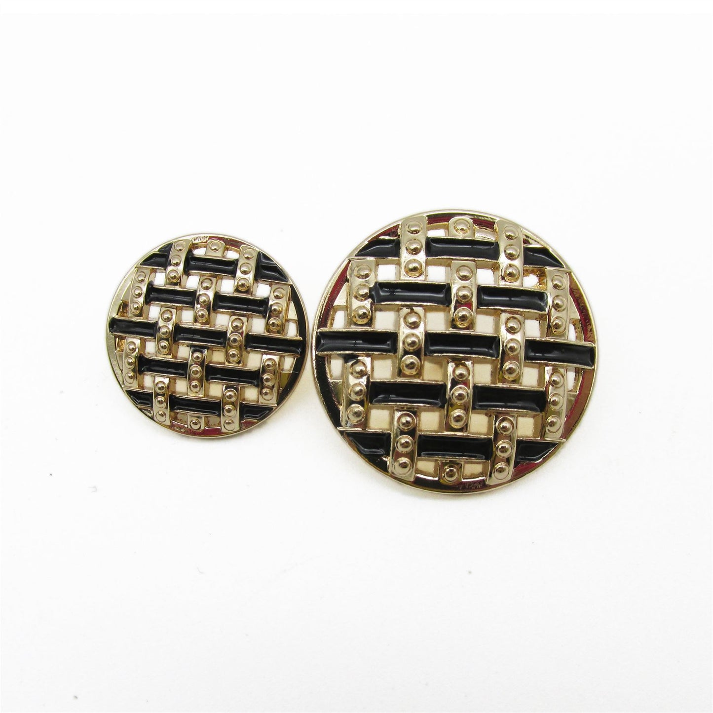 Basket Weave Enamelled Metal Button - 6564