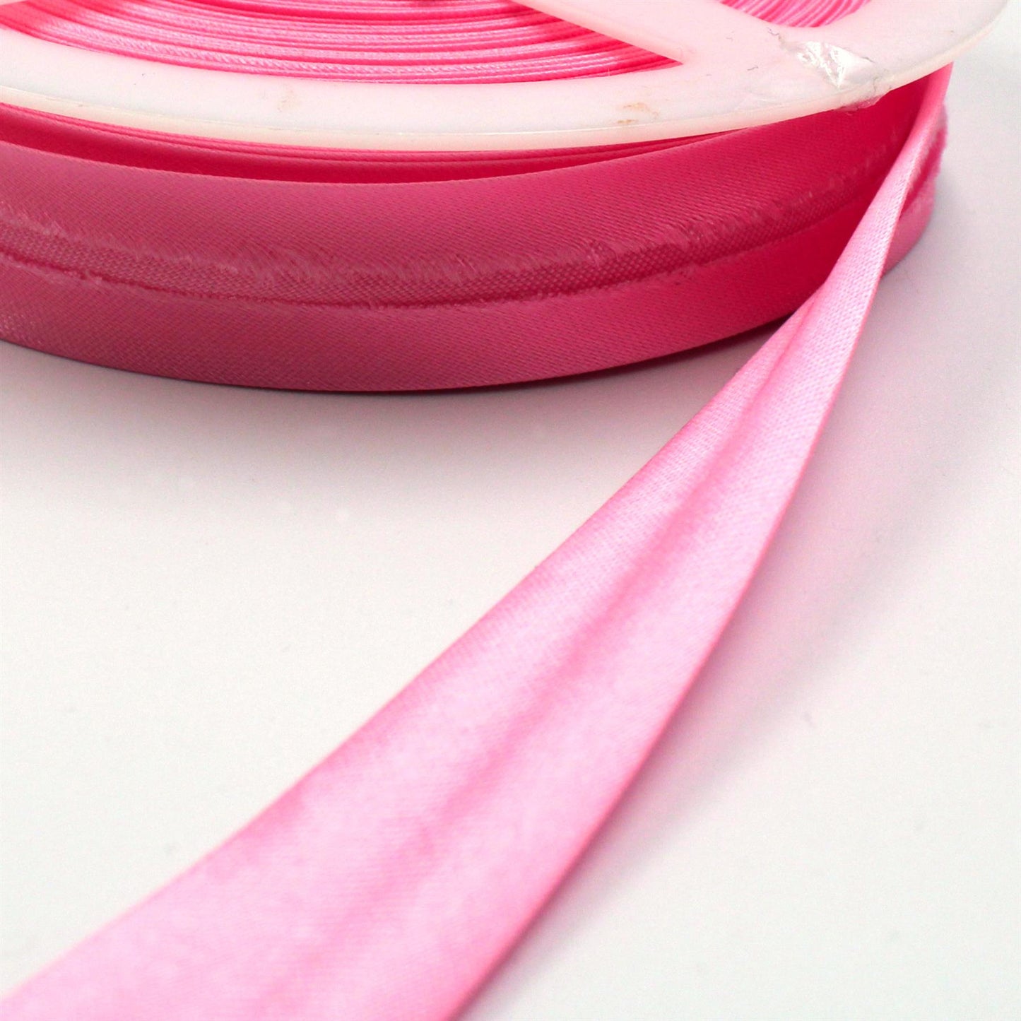 Satin Folded Bias Binding 19mm x 25m - 6304
