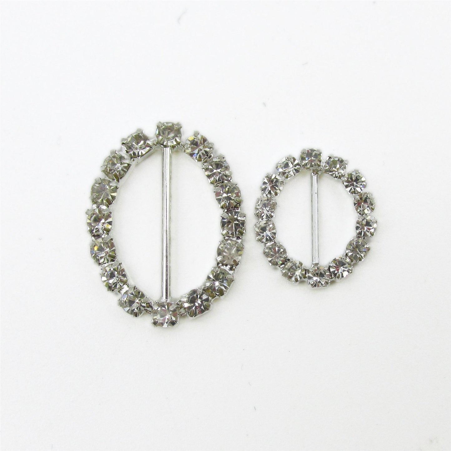 Diamante Oval Buckle - Clear Silver - 7135