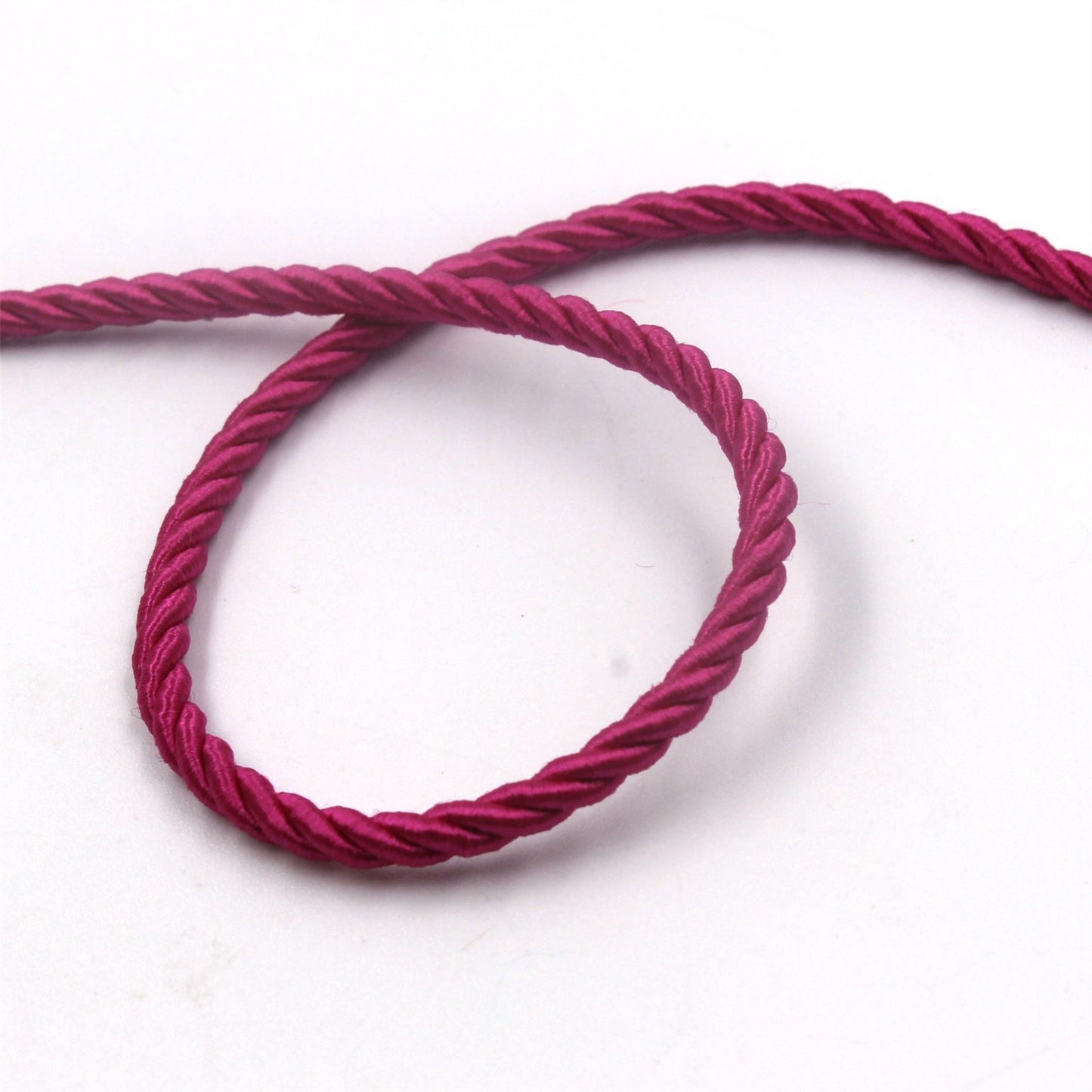 Silky Twisted Cord 8330