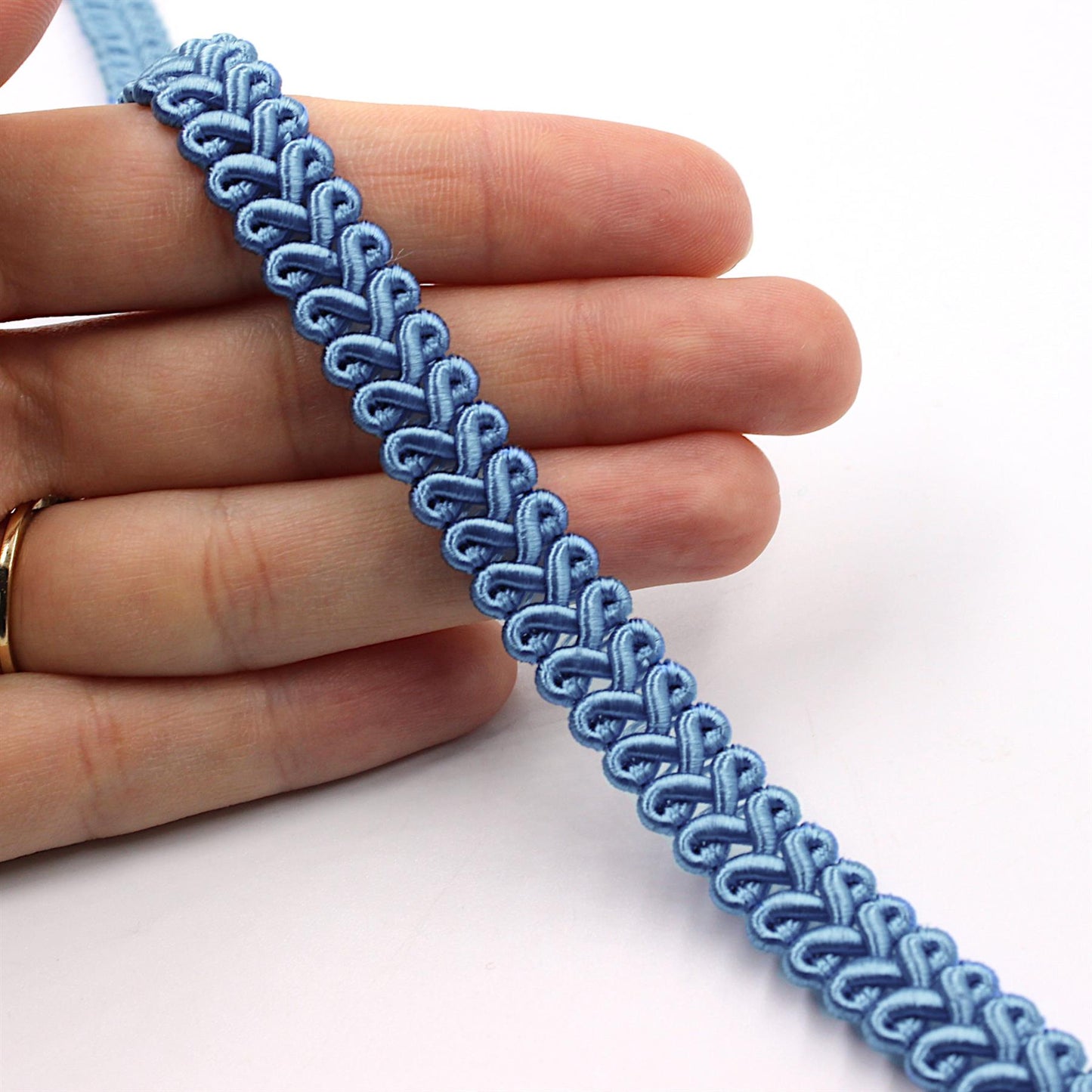 Gimp Braid In Feather Design 12mm 9893