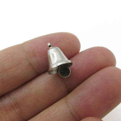 Traditional Shape Metal Bell x 5pcs - 5328