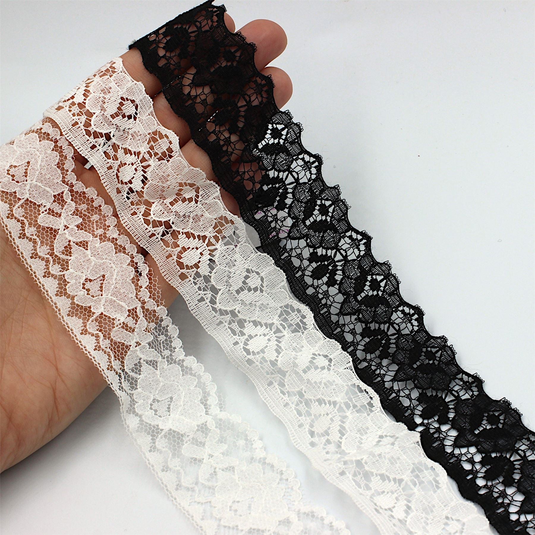 Cotton Lace With Woven Ribbon 30mm 6316 – Barnett Lawson Trimmings