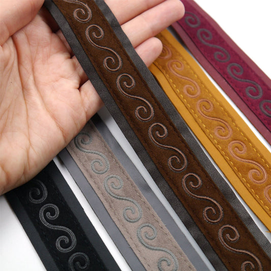 Leatherette Braid With Swirl IMPERFECT 30mm 6380