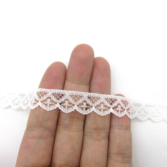 Narrow Scalloped Edge Lace - Ivory - 12mm - by the metre - 5428