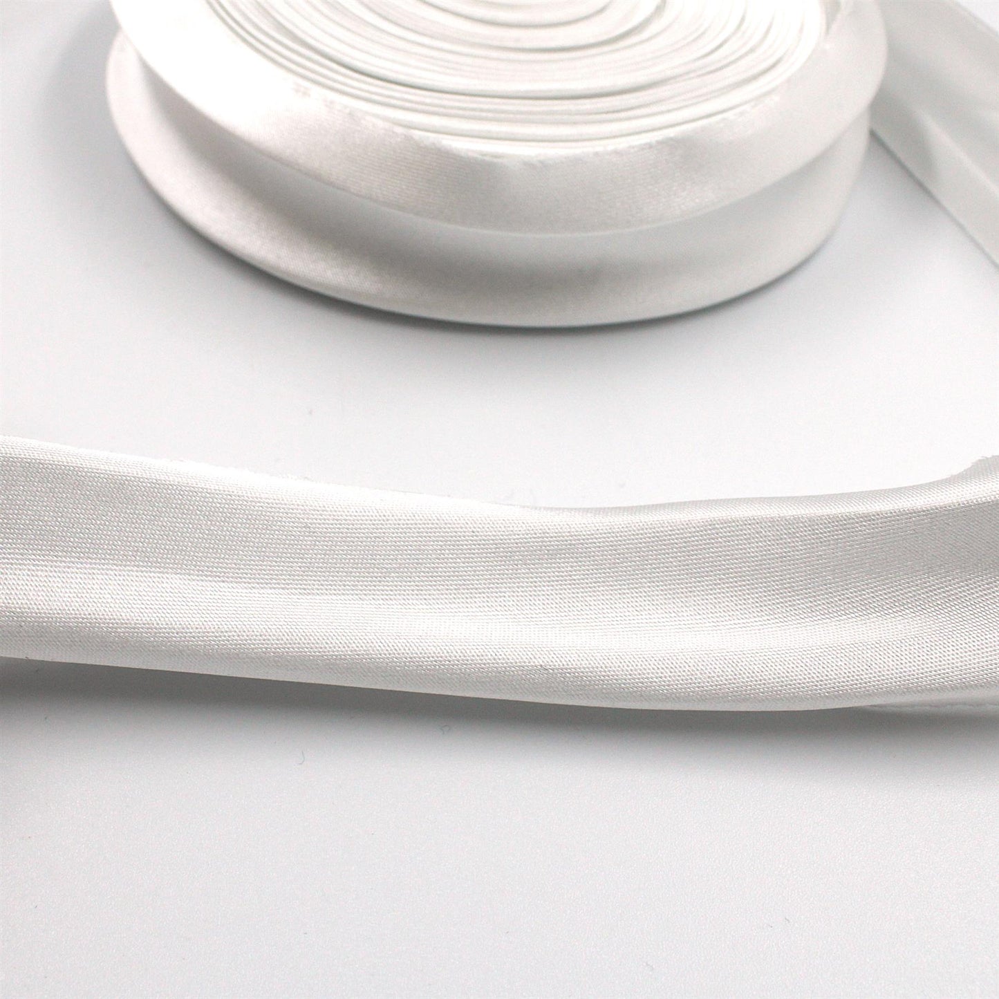 Satin Folded Bias Binding 19mm x 25m - 6304
