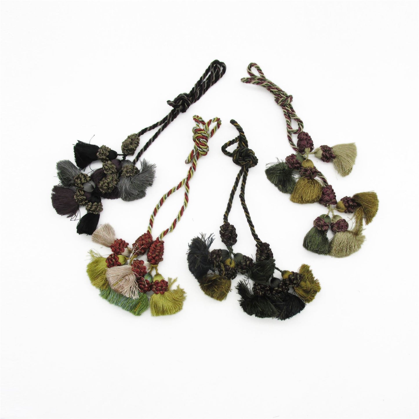 Cord with Triple Tassel at Each End - 72cm - 9679