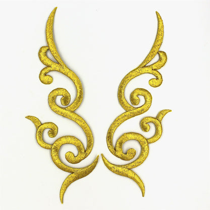Cornelli Scroll Motif Pair 18cm 7993