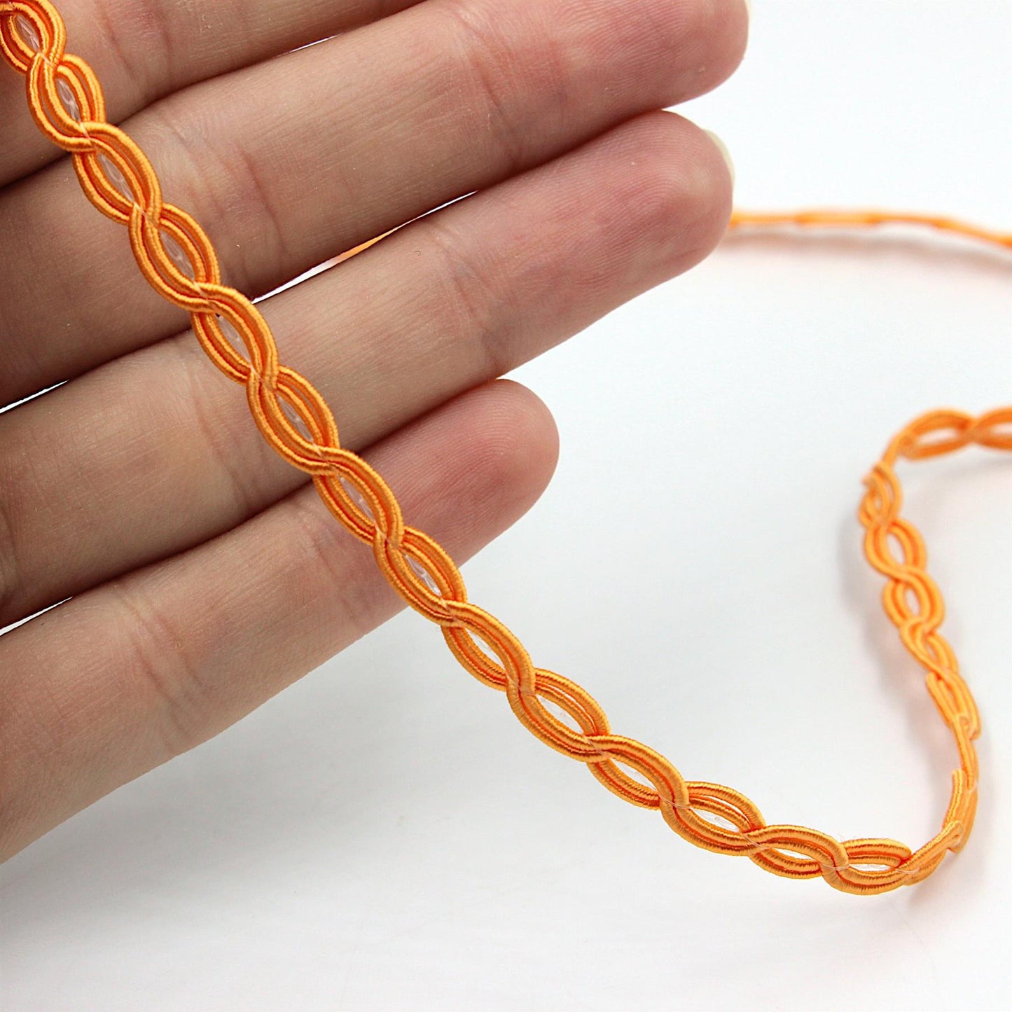 Tiny Figure Eight Loop Braid 5mm x 1m - 8009