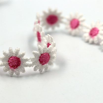 White Daisy Lace with Colourful Centre - 12mm - by the metre - 5427