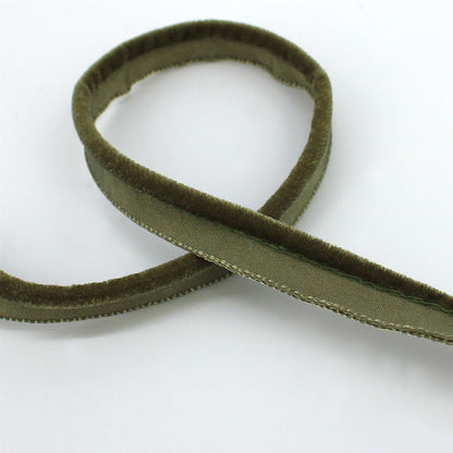 Velvet Insertion - 11mm - by the metre - 6431
