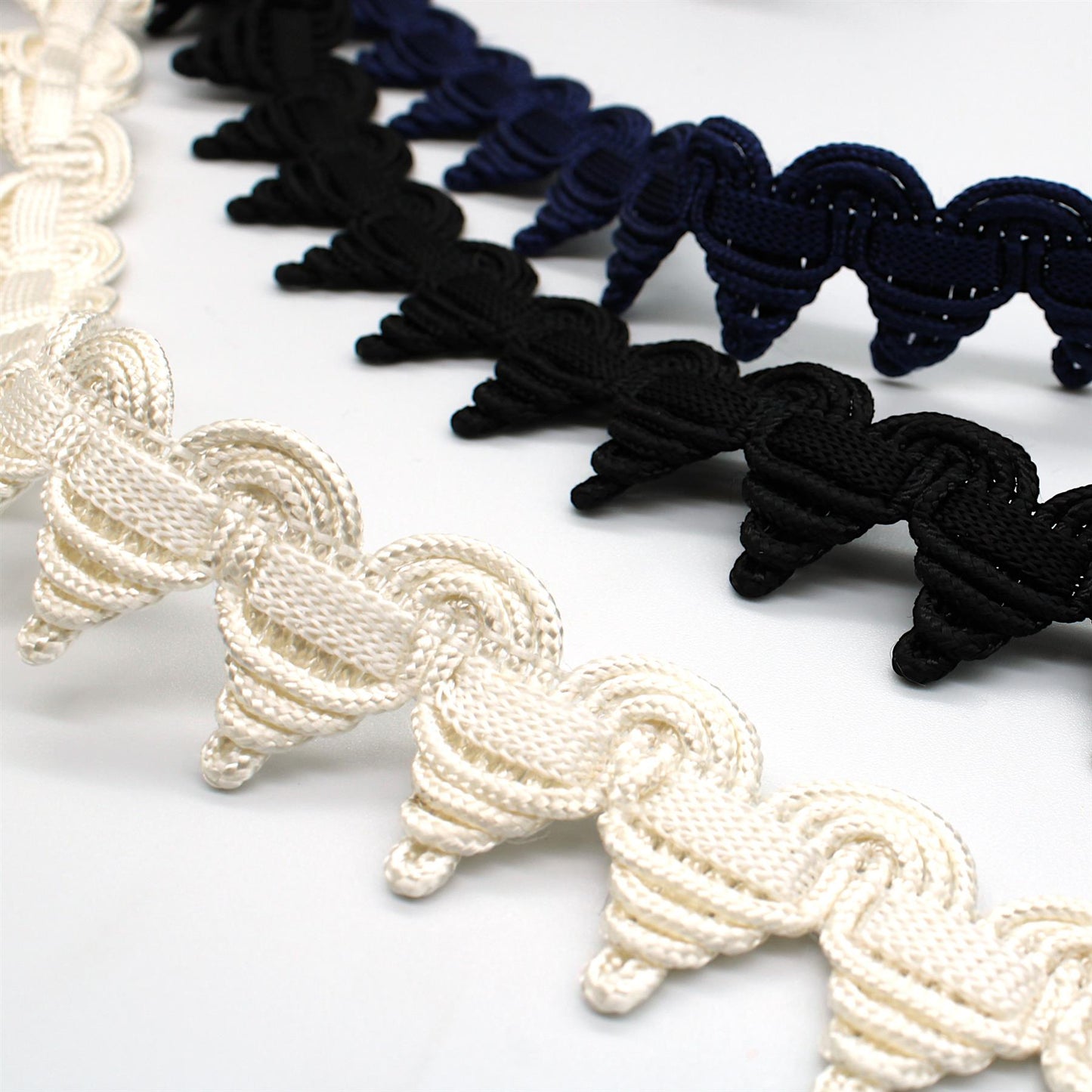 Pointed Chunky Decorative Braid - 30mm - by the metre - 6489