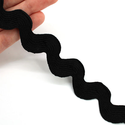Serpentine Ric Rac Braid - by the metre - 6029