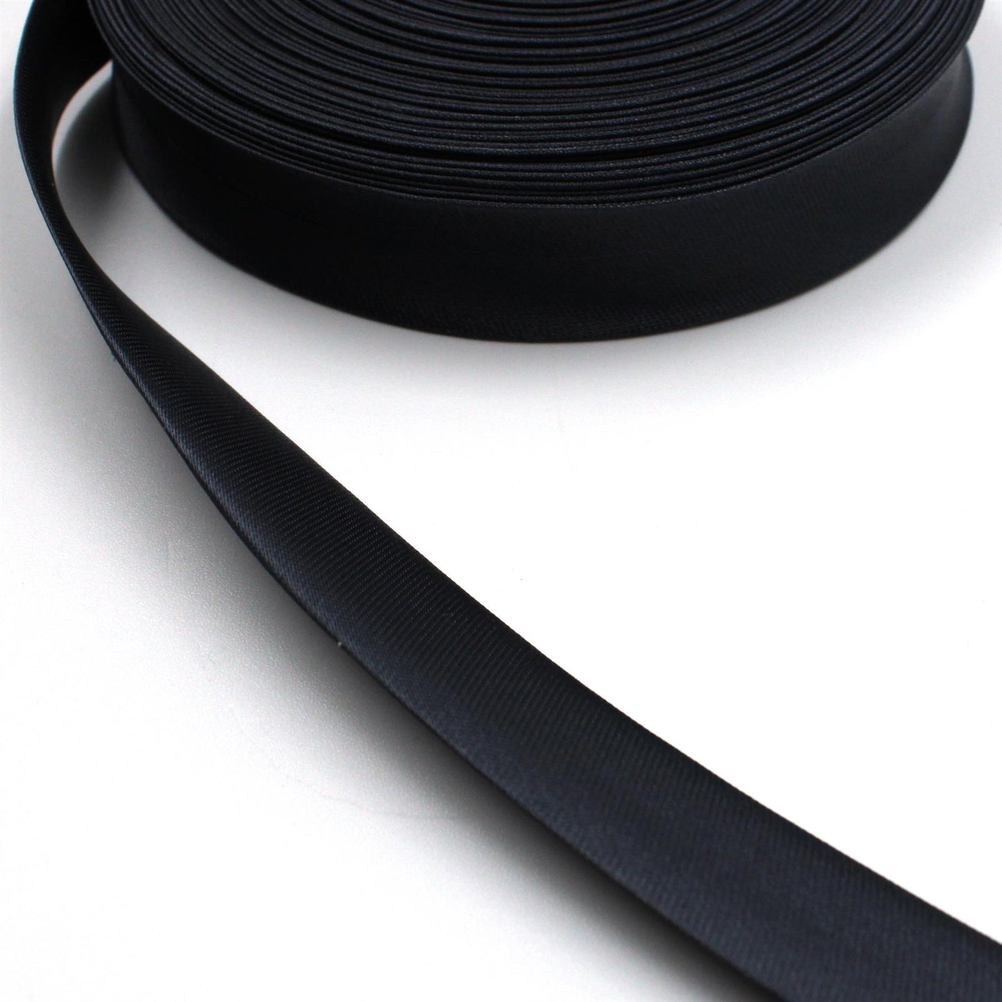 Satin Folded Bias Binding 19mm x 25m - 6304